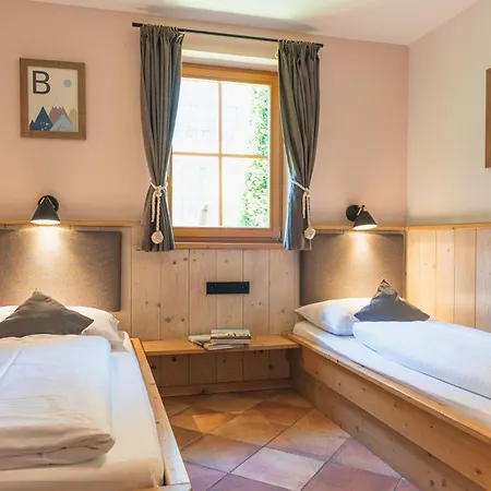 Dorfchalets - Alma Inkl Tauern Therme Eintritt & Sommerkarte Semesterbostad