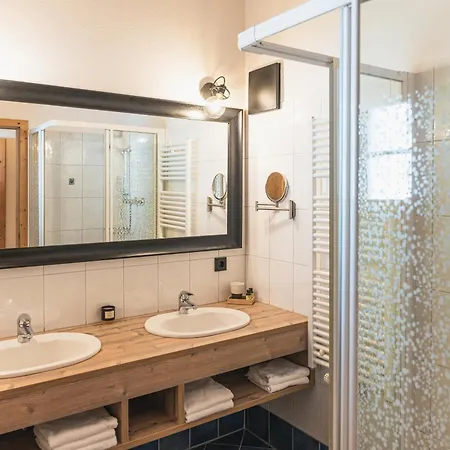 Dorfchalets - Alma Inkl Tauern Therme Eintritt & Sommerkarte Semesterbostad *